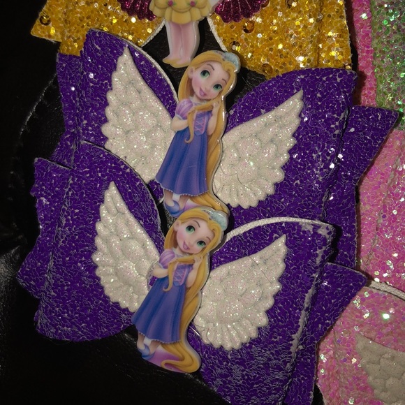 8 Princess bow bundle - Picture 5 of 6